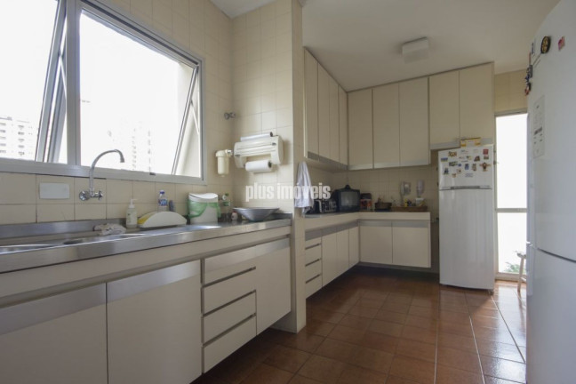 Imagem Apartamento com 4 Quartos à Venda, 200 m² em Real Parque - São Paulo