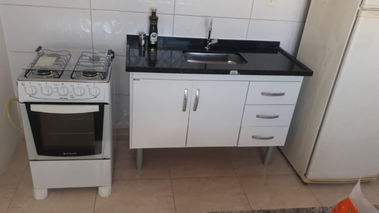 Imagem Kitnet com 1 Quarto para Alugar, 31 m² em Centro - Pindamonhangaba