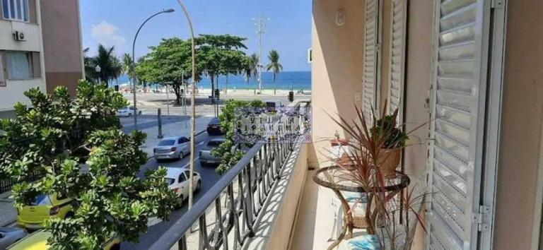 Imagem Apartamento com 3 Quartos à Venda, 160 m² em Copacabana - Rio De Janeiro Imagem Apartamento com 3 Quartos à Venda, 160 m² em Copacabana - Rio De Janeiro