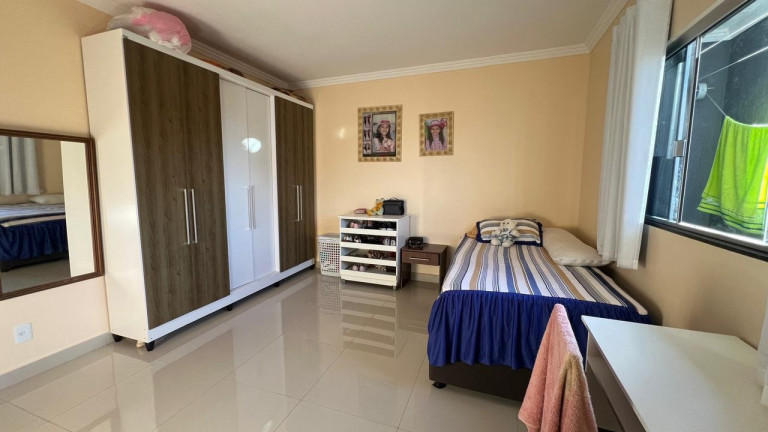 Imagem Casa com 4 Quartos à Venda, 378 m² em Samambaia Norte (samambaia) - Brasília Imagem Casa com 4 Quartos à Venda, 378 m² em Samambaia Norte (samambaia) - Brasília