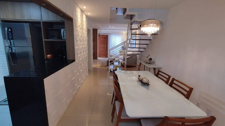 Imagem Casa com 3 Quartos à Venda, 230 m² em Sim - Feira De Santana