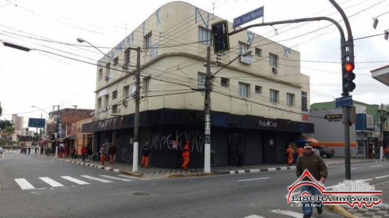Imóvel Comercial para Alugar, 237 m² em Centro - Jacareí