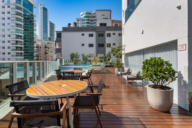 Imagem Apartamento com 4 Quartos à Venda, 140 m² em Centro - Balneário Camboriú Imagem Apartamento com 4 Quartos à Venda, 140 m² em Centro - Balneário Camboriú