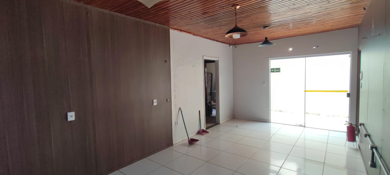 Imagem Imóvel com 8 Quartos à Venda, 180 m² em Vila Nossa Senhora Das Graças - Campo Grande Imagem Imóvel com 8 Quartos à Venda, 180 m² em Vila Nossa Senhora Das Graças - Campo Grande