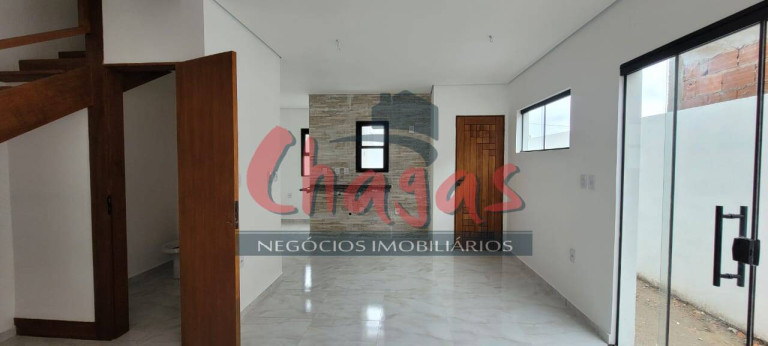 Imagem Sobrado com 3 Quartos à Venda, 99 m² em Travessão - Caraguatatuba Imagem Sobrado com 3 Quartos à Venda, 99 m² em Travessão - Caraguatatuba