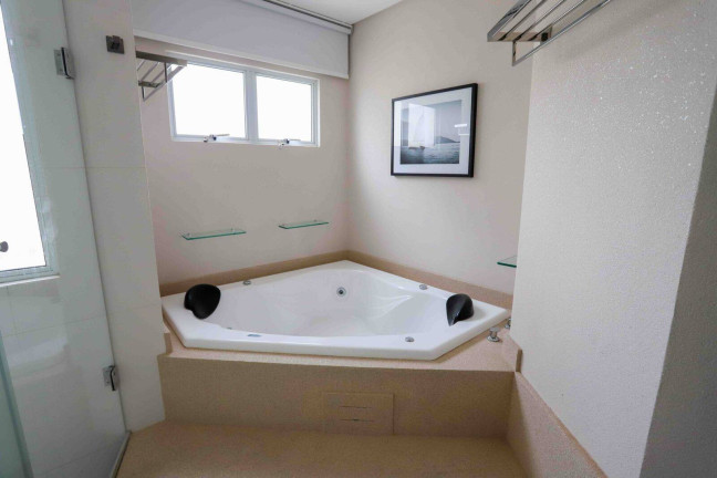 Imagem Apartamento com 4 Quartos à Venda, 225 m² em Meia Praia - Itapema Imagem Apartamento com 4 Quartos à Venda, 225 m² em Meia Praia - Itapema