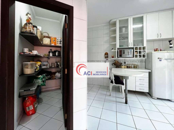 Imagem Casa com 3 Quartos à Venda, 360 m² em Granja Viana - Cotia