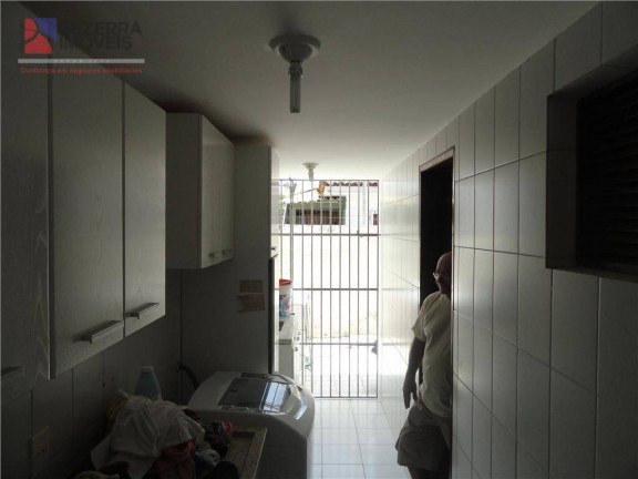 Imagem Casa com 3 Quartos à Venda, 235 m² em Capim Macio - Natal Imagem Casa com 3 Quartos à Venda, 235 m² em Capim Macio - Natal