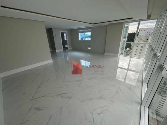 Imagem Cobertura com 4 Quartos à Venda, 151 m² em Centro - Balneário Camboriú