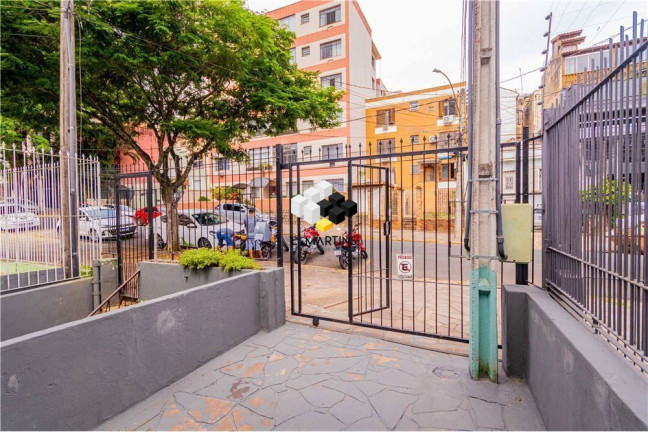 Imagem Casa com 4 Quartos à Venda, 98 m² em Petrópolis - Porto Alegre