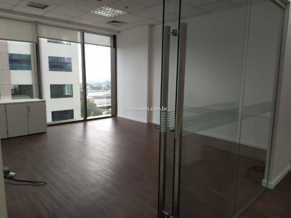 Imagem Imóvel para Alugar, 1.300 m² em Alphaville - Barueri Imagem Imóvel para Alugar, 1.300 m² em Alphaville - Barueri