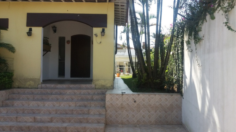 Imagem Casa com 4 Quartos à Venda, 258 m² em Interlagos - São Paulo Imagem Casa com 4 Quartos à Venda, 258 m² em Interlagos - São Paulo