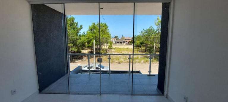 Imagem Sobrado com 3 Quartos à Venda, 150 m² em Village - Capao Da Canoa