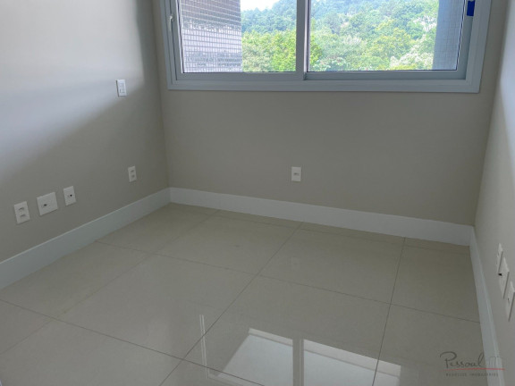 Imagem Apartamento com 6 Quartos à Venda, 333 m² em Jurerê Internacional - Florianópolis Imagem Apartamento com 6 Quartos à Venda, 333 m² em Jurerê Internacional - Florianópolis