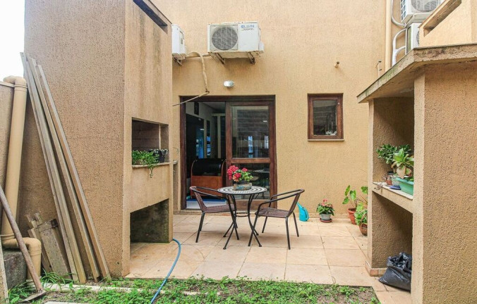 Imagem Casa com 3 Quartos à Venda, 200 m² em Hípica - Porto Alegre