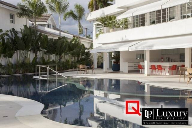 Imagem Casa com 9 Quartos à Venda, 1.535 m² em Tabatinga - Caraguatatuba Imagem Casa com 9 Quartos à Venda, 1.535 m² em Tabatinga - Caraguatatuba