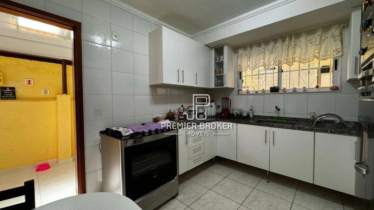 Imagem Casa com 3 Quartos à Venda, 122 m² em Araras - Teresópolis Imagem Casa com 3 Quartos à Venda, 122 m² em Araras - Teresópolis