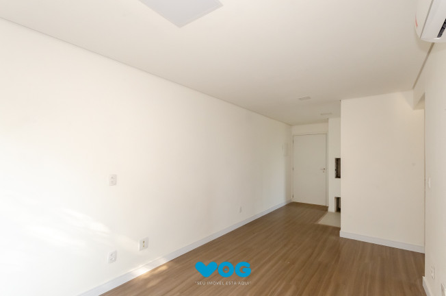 Imagem Imóvel com 1 Quarto para Alugar, 43 m² em Jardim Botânico - Porto Alegre Imagem Imóvel com 1 Quarto para Alugar, 43 m² em Jardim Botânico - Porto Alegre