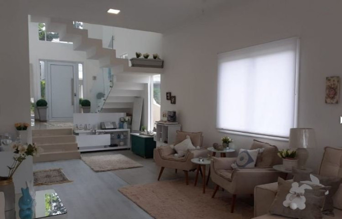 Imagem Casa com 3 Quartos à Venda, 170 m² em Jardim Colibri - Cotia Imagem Casa com 3 Quartos à Venda, 170 m² em Jardim Colibri - Cotia