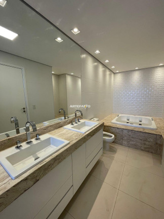 Imagem Apartamento com 4 Quartos à Venda, 285 m²