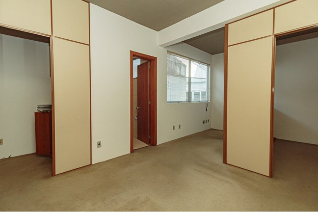 Imagem Sala Comercial à Venda, 47 m² em Petrópolis - Porto Alegre Imagem Sala Comercial à Venda, 47 m² em Petrópolis - Porto Alegre