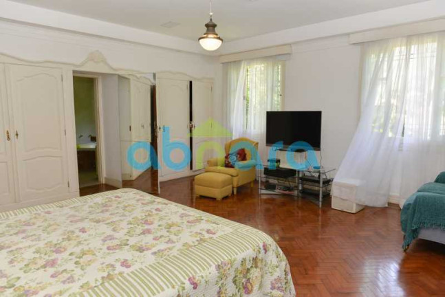 Imagem Casa com 4 Quartos à Venda, 750 m² em Cosme Velho - Rio De Janeiro Imagem Casa com 4 Quartos à Venda, 750 m² em Cosme Velho - Rio De Janeiro