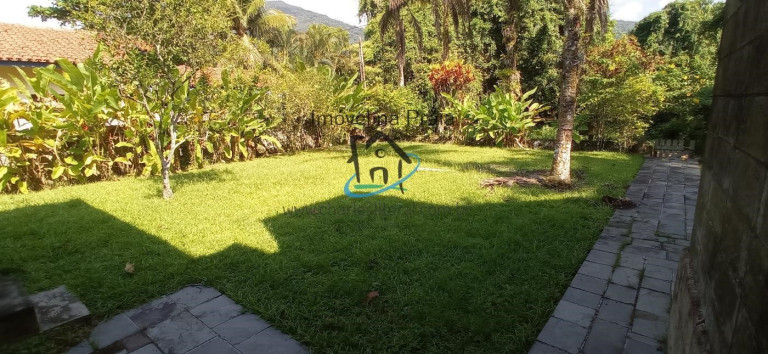 Imagem Casa com 4 Quartos à Venda, 400 m² em Praia Da Lagoinha - Ubatuba