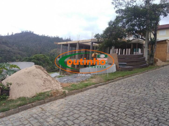 Imagem Terreno à Venda, 242 m² em Vargem Grande - Teresópolis Imagem Terreno à Venda, 242 m² em Vargem Grande - Teresópolis