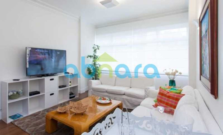 Imagem Apartamento com 3 Quartos à Venda, 110 m² em Copacabana - Rio De Janeiro