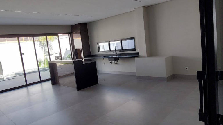 Imagem Casa com 3 Quartos à Venda, 457 m² em Condomínio Florais Itália - Cuiabá