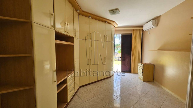 Imagem Casa com 4 Quartos à Venda, em Flores - Manaus Imagem Casa com 4 Quartos à Venda, em Flores - Manaus