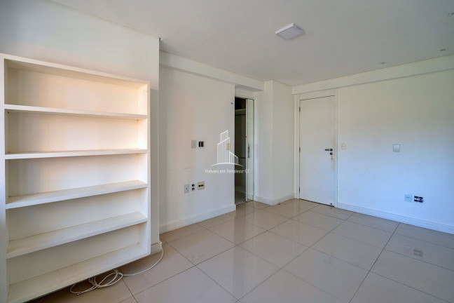 Imagem Apartamento com 3 Quartos à Venda, 210 m² em Meireles - Fortaleza Imagem Apartamento com 3 Quartos à Venda, 210 m² em Meireles - Fortaleza