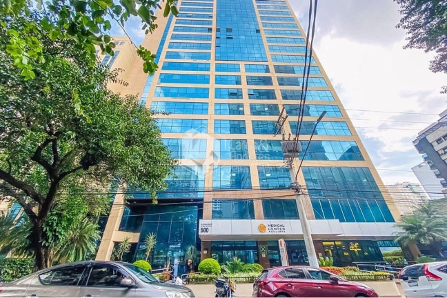 Sala Comercial à Venda, 38 m² em Moema - São Paulo