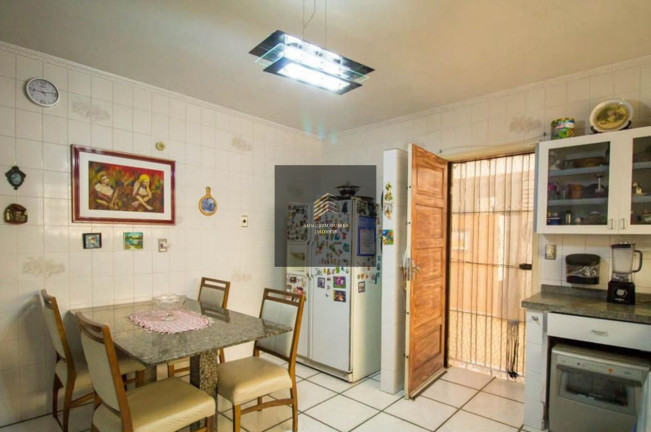 Imagem Casa com 3 Quartos à Venda, 209 m² em Vila Moinho Velho - São Paulo