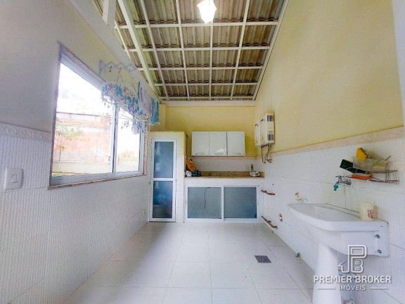 Imagem Casa com 4 Quartos à Venda, 231 m² em Tijuca - Teresópolis Imagem Casa com 4 Quartos à Venda, 231 m² em Tijuca - Teresópolis