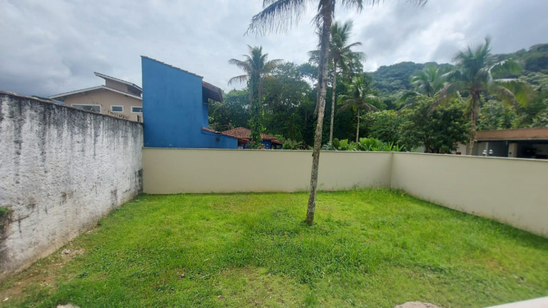 Imagem Sobrado com 4 Quartos à Venda, 160 m² em Horto - Ubatuba Imagem Sobrado com 4 Quartos à Venda, 160 m² em Horto - Ubatuba