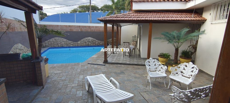 Casa com 3 Quartos à Venda, 195 m² em Parque Do Castelo - Franca
