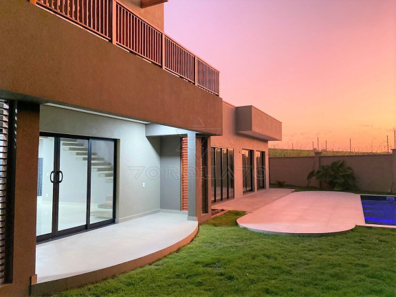 Imagem Casa à Venda, 263 m² em Recanto Dos Pássaros - Engenheiro Coelho Imagem Casa à Venda, 263 m² em Recanto Dos Pássaros - Engenheiro Coelho