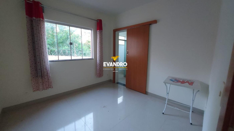 Imagem Casa com 5 Quartos à Venda, 840 m² em Santa Cruz - Cuiabá Imagem Casa com 5 Quartos à Venda, 840 m² em Santa Cruz - Cuiabá