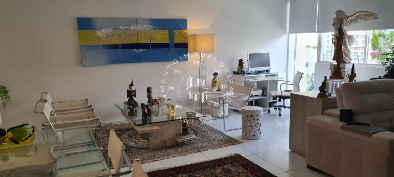Imagem Apartamento com 3 Quartos à Venda, 93 m² em Centro - Florianópolis
