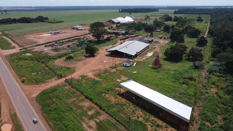 Imagem Fazenda à Venda, 4.500 m² em Distrito Industrial - Sinop Imagem Fazenda à Venda, 4.500 m² em Distrito Industrial - Sinop