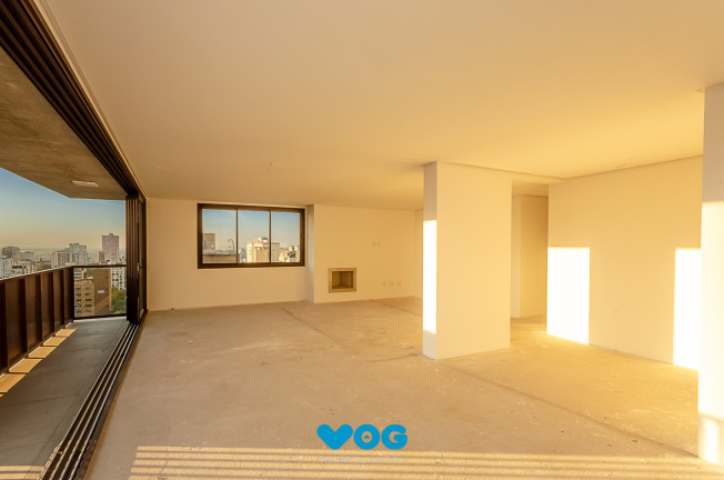 Imagem Imóvel com 3 Quartos à Venda, 184 m² em Rio Branco - Porto Alegre Imagem Imóvel com 3 Quartos à Venda, 184 m² em Rio Branco - Porto Alegre