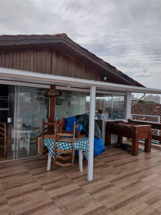 Imagem Casa com 3 Quartos à Venda, 143 m² em Maracanã - Praia Grande Imagem Casa com 3 Quartos à Venda, 143 m² em Maracanã - Praia Grande