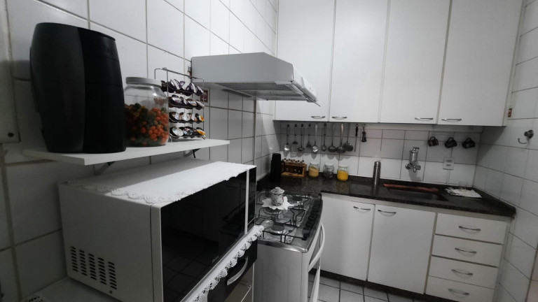 Imagem Apartamento com 3 Quartos à Venda, 63 m² em Caiçaras - Belo Horizonte