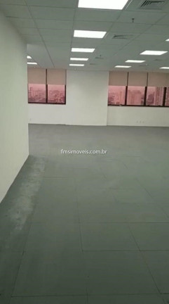 Imagem Imóvel para Alugar, 240 m² em Parque Industrial Tomas Edson - São Paulo Imagem Imóvel para Alugar, 240 m² em Parque Industrial Tomas Edson - São Paulo