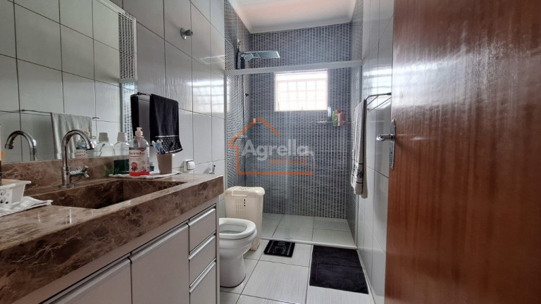 Imagem Casa com 3 Quartos à Venda, 300 m² em Jardim Murayama Iii - Mogi Mirim Imagem Casa com 3 Quartos à Venda, 300 m² em Jardim Murayama Iii - Mogi Mirim