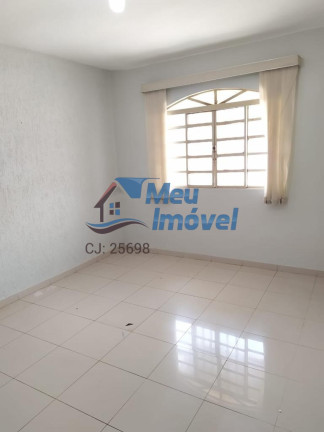Imagem Casa com 5 Quartos à Venda, 350 m² em Setor Central (gama) - Brasília Imagem Casa com 5 Quartos à Venda, 350 m² em Setor Central (gama) - Brasília