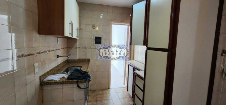 Imagem Apartamento com 2 Quartos à Venda, 70 m² em Grajaú - Rio De Janeiro