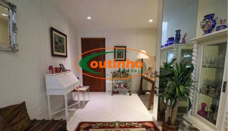 Imagem Apartamento com 3 Quartos à Venda, 160 m² em Tijuca - Rio De Janeiro Imagem Apartamento com 3 Quartos à Venda, 160 m² em Tijuca - Rio De Janeiro
