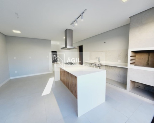 Imagem Casa com 3 Quartos à Venda, 300 m² em Condomínio Terras Do Vale - Caçapava Imagem Casa com 3 Quartos à Venda, 300 m² em Condomínio Terras Do Vale - Caçapava